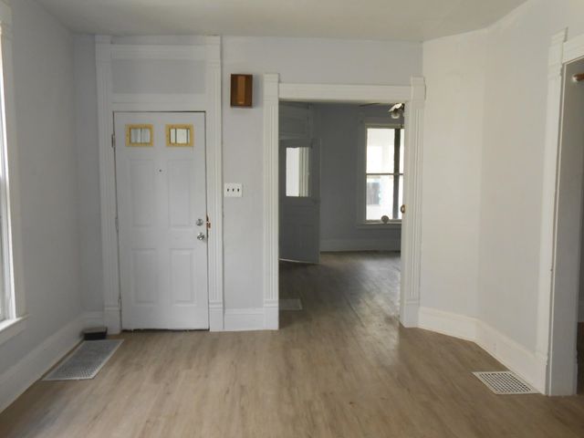 2434 thompson Avenue, Fort Wayne, IN 46807