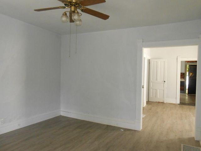 2434 thompson Avenue, Fort Wayne, IN 46807