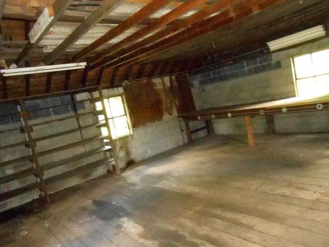 2434 thompson Avenue, Fort Wayne, IN 46807