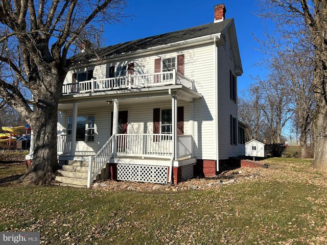 2266 HENSHAW RD, Inwood, WV 25428