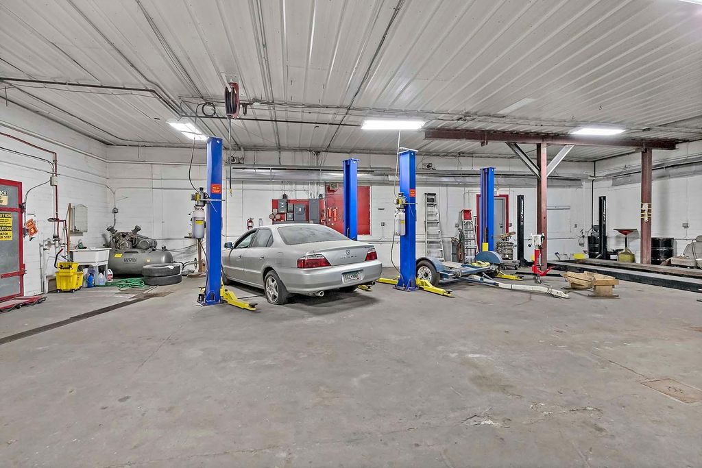 210 Railroad Street W, Norwood Young America, MN 55368 — photo 4