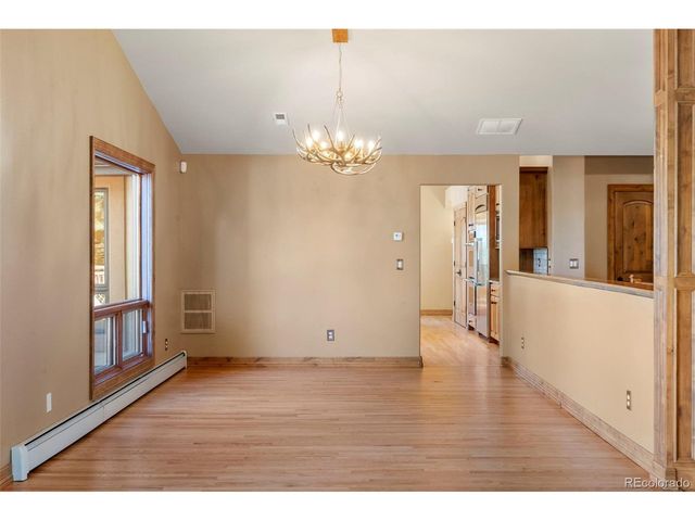 40 Upland Rd, Colorado Springs, CO 80906