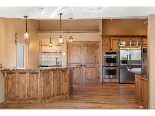 40 Upland Rd, Colorado Springs, CO 80906