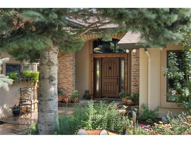 40 Upland Rd, Colorado Springs, CO 80906