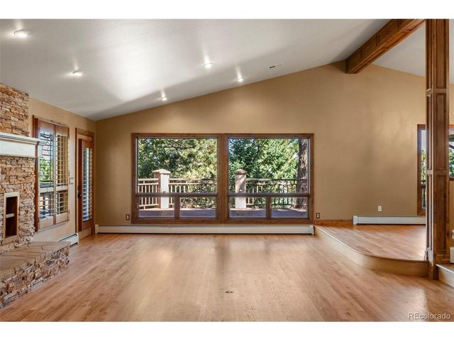 40 Upland Rd, Colorado Springs, CO 80906