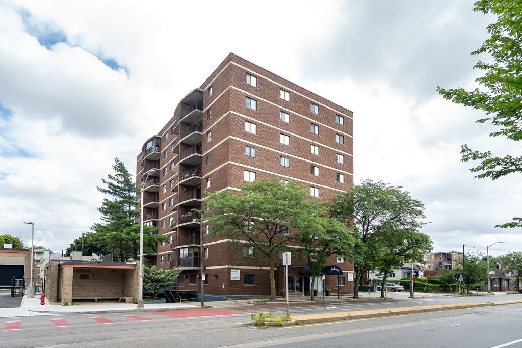 2353 Massachusetts 31, Cambridge, MA 02140