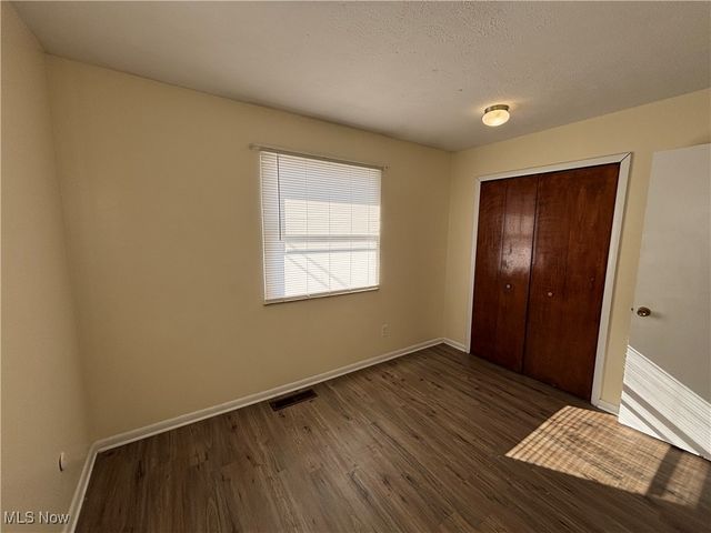 2441 45th Street NW, Canton, OH 44709