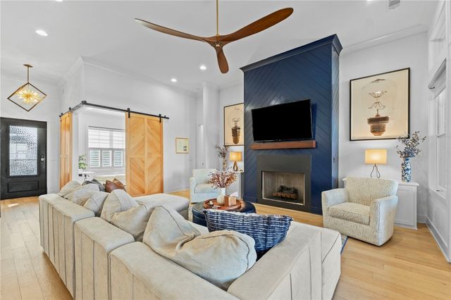 8001 W Bancroft Street, Rogers, AR 72758