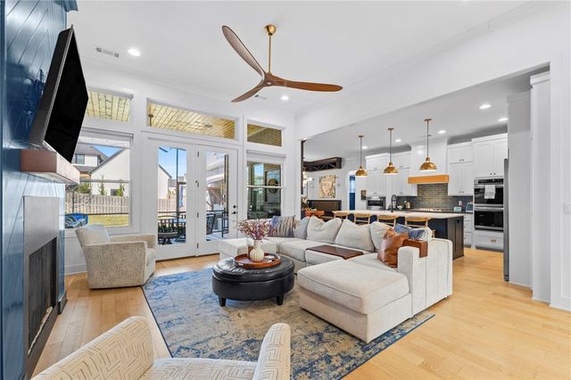 8001 W Bancroft Street, Rogers, AR 72758