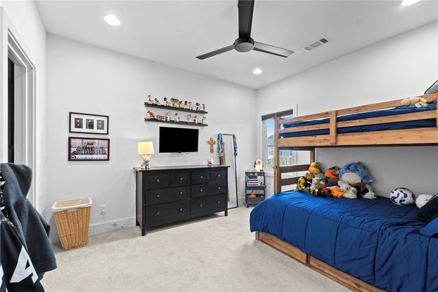 8001 W Bancroft Street, Rogers, AR 72758