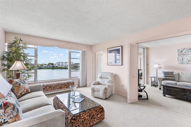 700 MIRROR TERRACE NW 506, Winter Haven, FL 33881