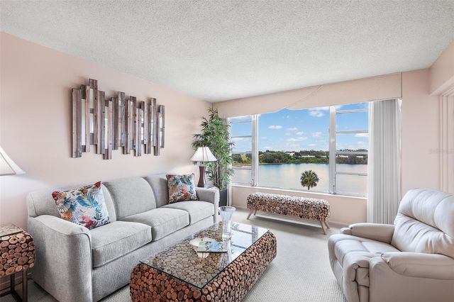 700 MIRROR TERRACE NW 506, Winter Haven, FL 33881