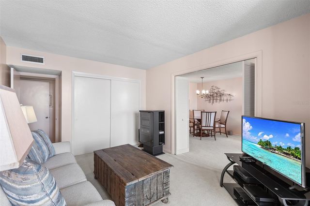 700 MIRROR TERRACE NW 506, Winter Haven, FL 33881