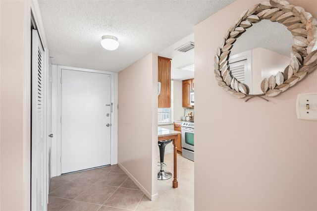 700 MIRROR TERRACE NW 506, Winter Haven, FL 33881