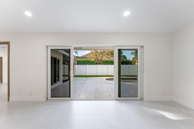 1380 SW 1st Street, Boca Raton, FL 33486