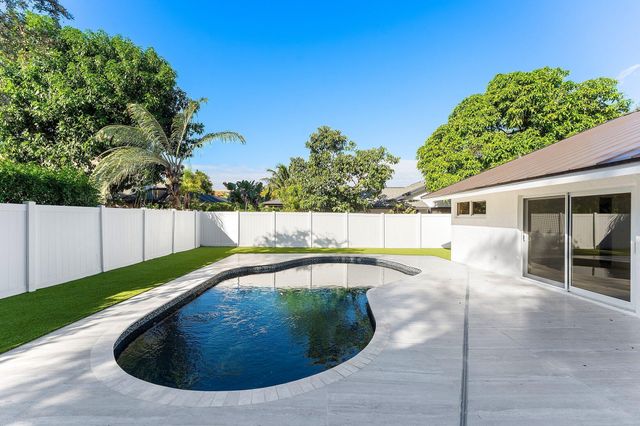 1380 SW 1st Street, Boca Raton, FL 33486