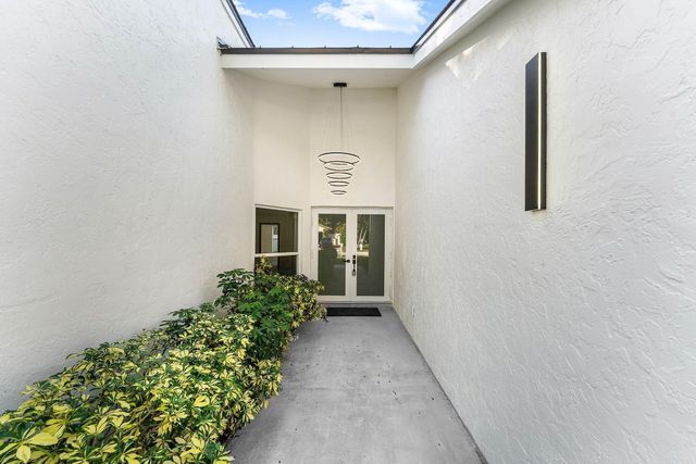 1380 SW 1st Street, Boca Raton, FL 33486