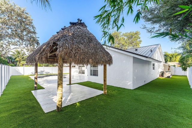 1380 SW 1st Street, Boca Raton, FL 33486