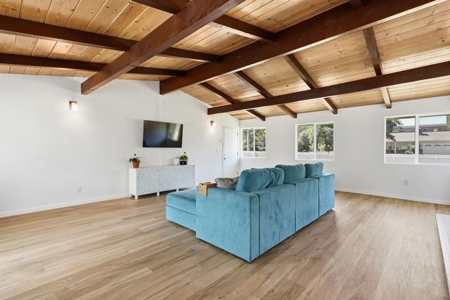 3371 Whitney Ave, Sacramento, CA 95821