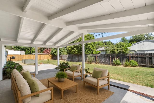 3371 Whitney Ave, Sacramento, CA 95821