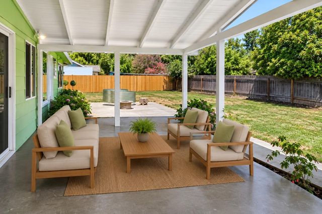 3371 Whitney Ave, Sacramento, CA 95821