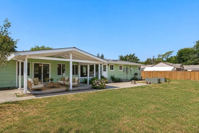 3371 Whitney Ave, Sacramento, CA 95821