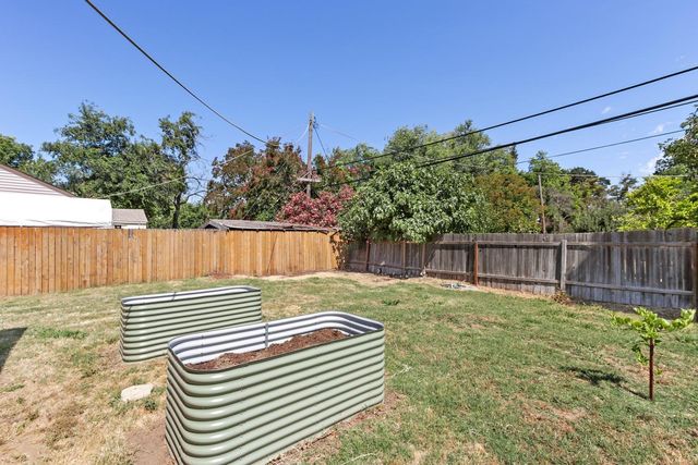3371 Whitney Ave, Sacramento, CA 95821