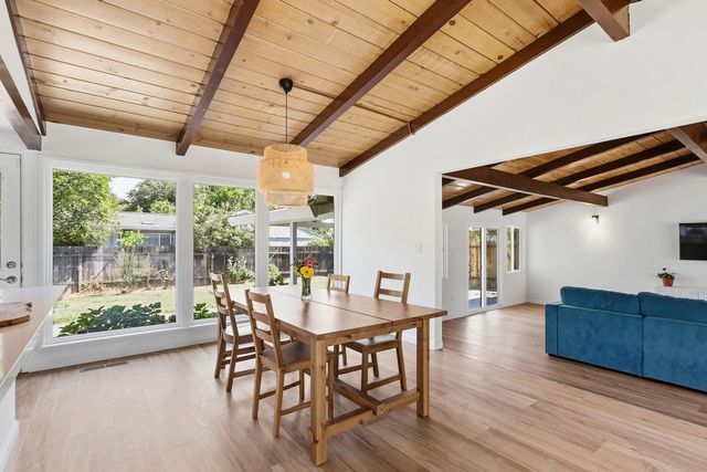 3371 Whitney Ave, Sacramento, CA 95821