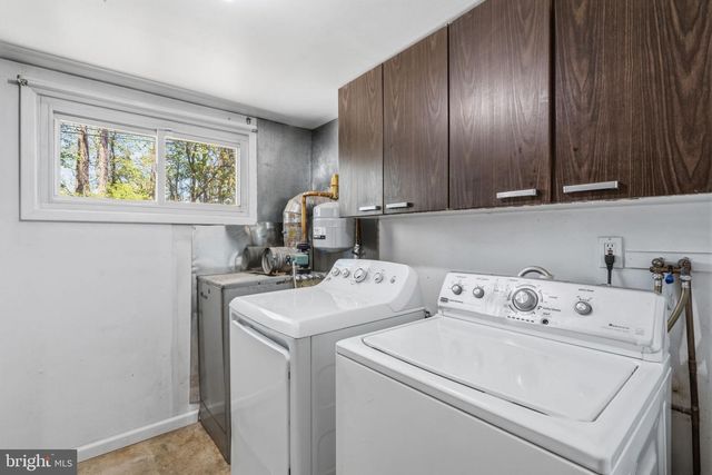 25 VERMILLION LN, Levittown, PA 19054