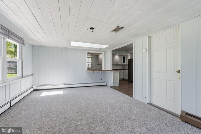 25 VERMILLION LN, Levittown, PA 19054