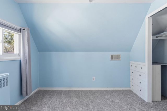 25 VERMILLION LN, Levittown, PA 19054