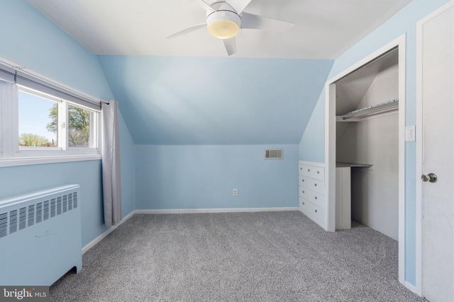 25 VERMILLION LN, Levittown, PA 19054