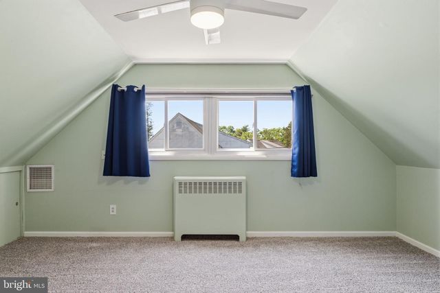 25 VERMILLION LN, Levittown, PA 19054