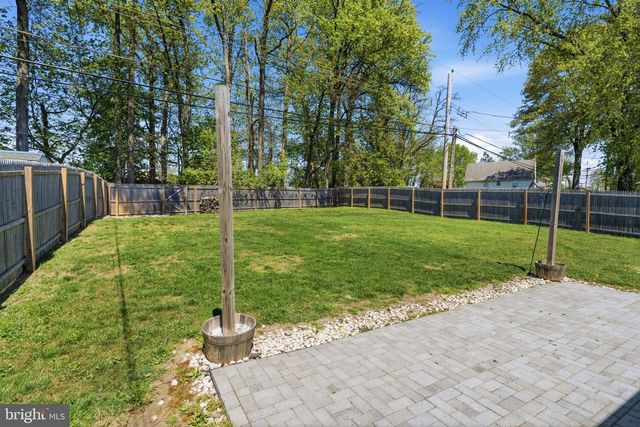 25 VERMILLION LN, Levittown, PA 19054