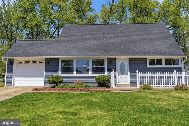 25 VERMILLION LN, Levittown, PA 19054