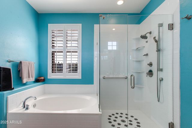 1414 W SWAN Court, Chandler, AZ 85286