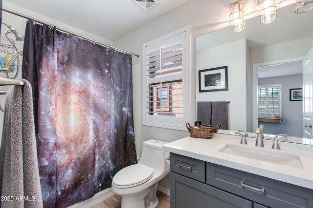 1414 W SWAN Court, Chandler, AZ 85286