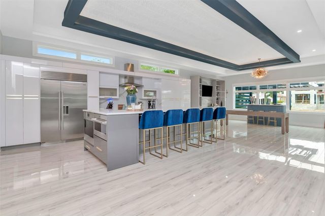 4936 W SAN RAFAEL STREET, Tampa, FL 33629