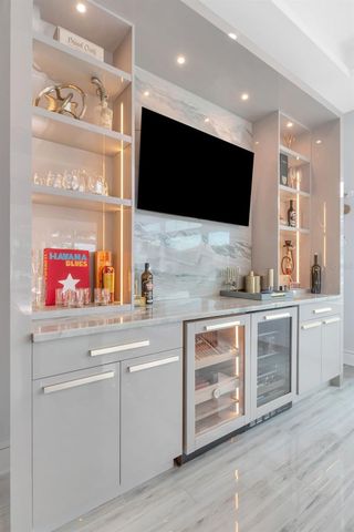 4936 W SAN RAFAEL STREET, Tampa, FL 33629