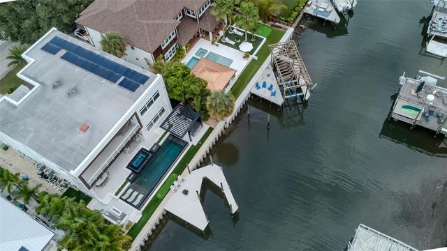 4936 W SAN RAFAEL STREET, Tampa, FL 33629