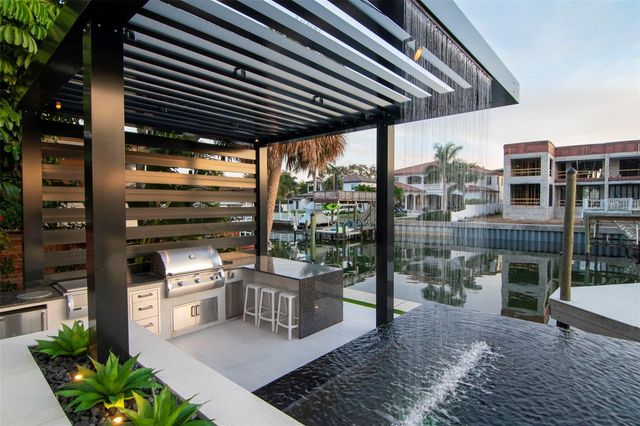 4936 W SAN RAFAEL STREET, Tampa, FL 33629