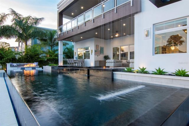 4936 W SAN RAFAEL STREET, Tampa, FL 33629