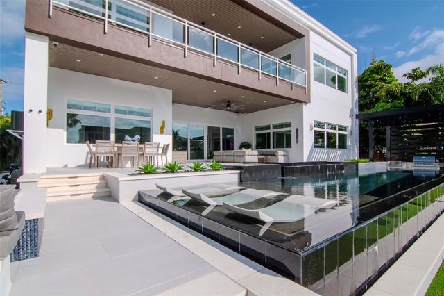 4936 W SAN RAFAEL STREET, Tampa, FL 33629