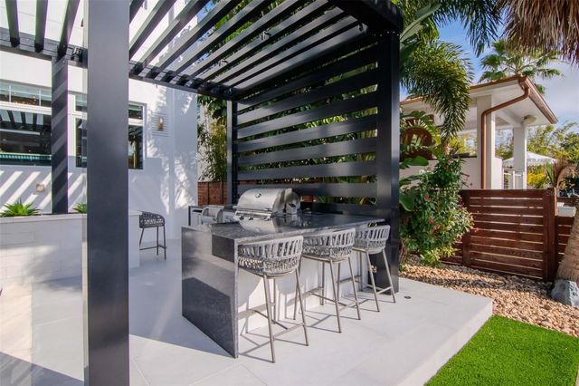 4936 W SAN RAFAEL STREET, Tampa, FL 33629