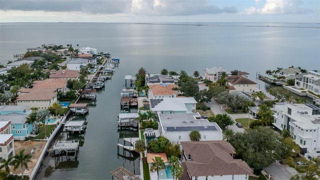 4936 W SAN RAFAEL STREET, Tampa, FL 33629