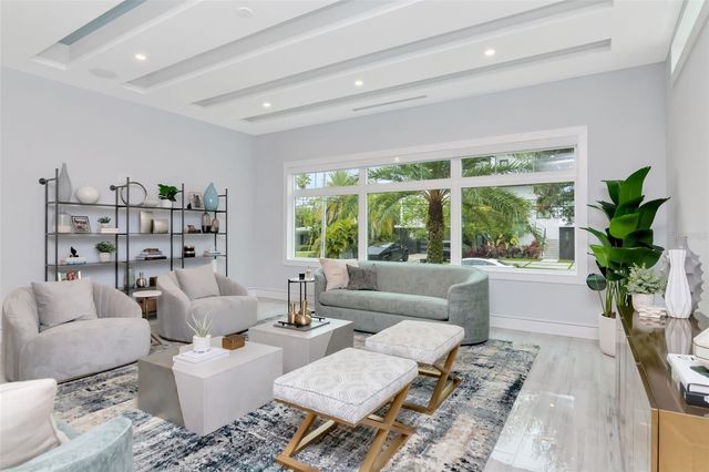 4936 W SAN RAFAEL STREET, Tampa, FL 33629