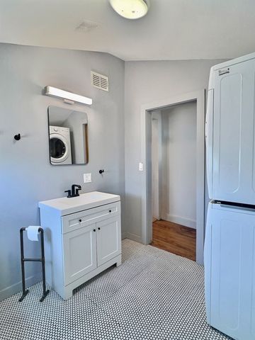 506 W Columbia, Marfa, TX 79843