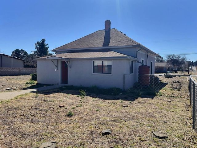 506 W Columbia, Marfa, TX 79843