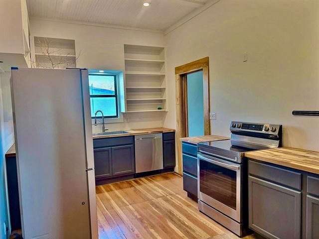 506 W Columbia, Marfa, TX 79843