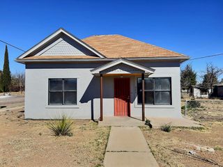 506 W Columbia, Marfa, TX 79843